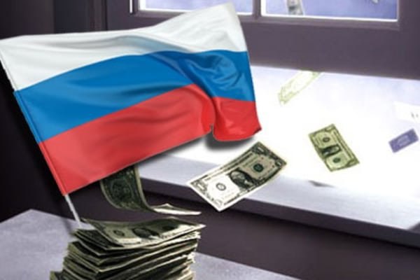 Олигархам обнулили налог на вывод денег из России